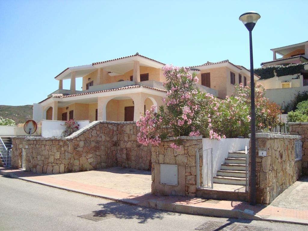 Case Vacanza Rosa Porto San Paolo  Eksteriør bilde