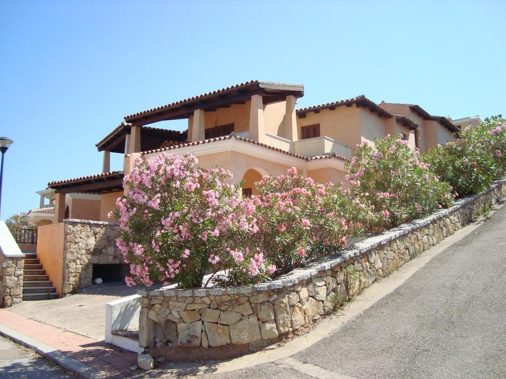 Case Vacanza Rosa Porto San Paolo  Eksteriør bilde